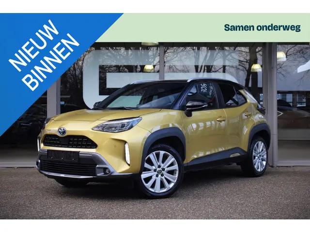 Toyota Yaris Cross 1.5 Hybrid Adventure met PANO|LED|LEDER|ACC|STOELV