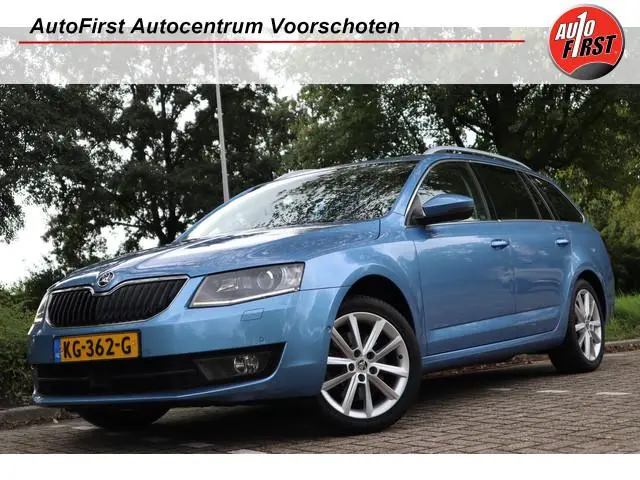 ŠKODA Octavia Combi 1.8 TSI Greentech Style Business | Trekhaak | ACC | Navi |