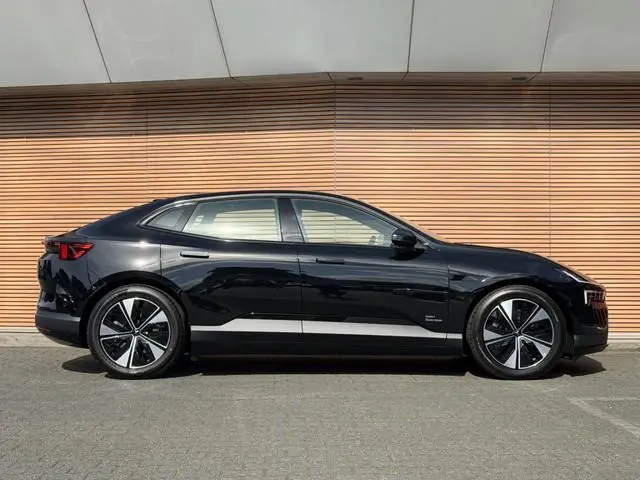 Polestar 4