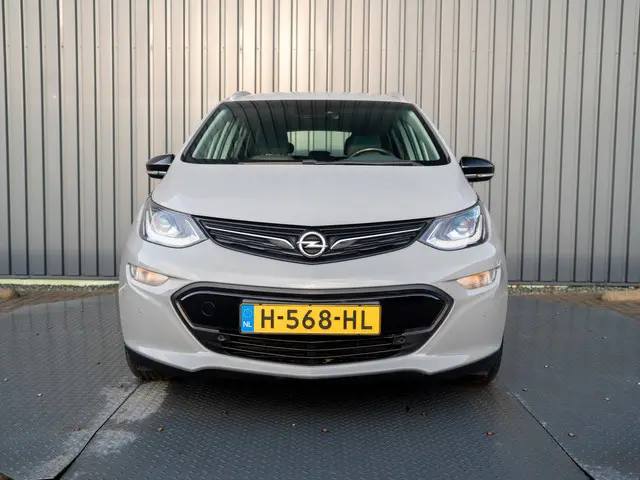 Opel Ampera-e