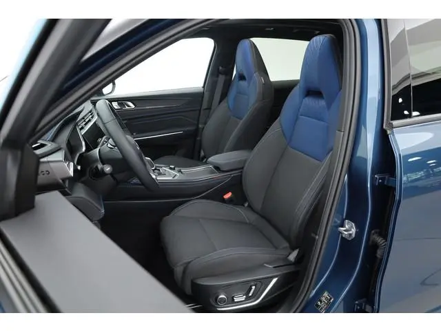 Lynk & Co 01 1.5 PHEV MY23 | SOH 97% | Zwarte Hemel | Pano | 360cam + PDC | Adapt. Cruise | Memory |...