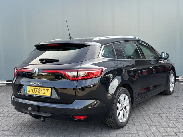 Renault Mégane Estate BWJ 2020 1.3 116 PK TCe Limited TREKHAAK | NAVI | CLIMA | CRUISE | PDC | PRIV....