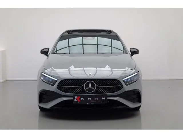 Mercedes-Benz A-klasse A200 AMG Line |Pano|AlpineGrau|Ambient|