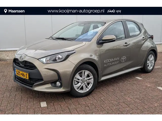Toyota Yaris 1.5 Hybrid 115 Active L.M. Velgen - Apple Carplay / Android Auto - Oxide Bronze metalli...