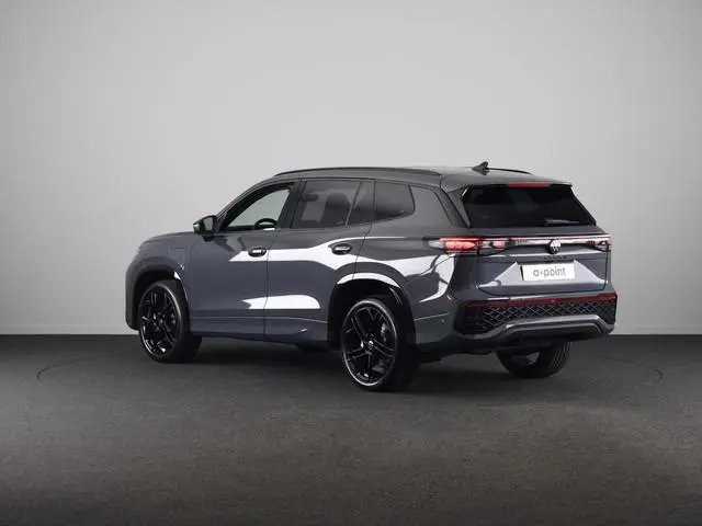 Volkswagen Tayron R-Line Edition 1.5 eHybrid 204 PK | Black Style | Trekhaak | Panoramadak |