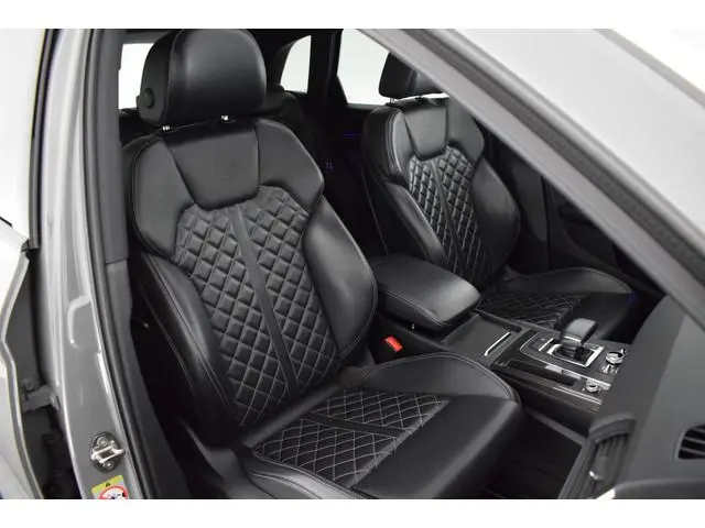 Audi Q5 2.0 TFSI 252pk quattro 2x S-Line Black Edition Luchtvering Trekhaak Camera Head-Up B&O Massa...
