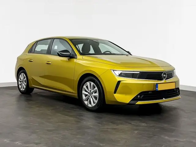Opel Astra 1.2 Edition | LMV | PDC | Cruise control |