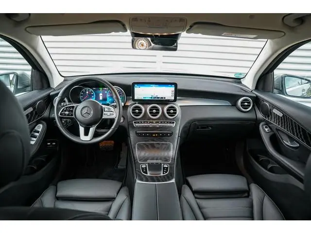 Mercedes-Benz GLC-klasse 300e 4MATIC Business Solution AMG Adapt. cruise 360Cam Trekhaak