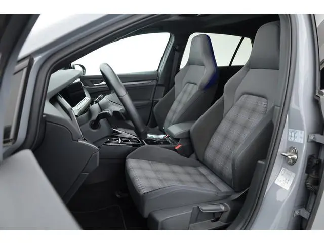 Volkswagen Golf 1.4 eHybrid GTE | SOH 95,5% | Pano | CarPlay | IQ. Light | Adapt. Cruise | Camera |...