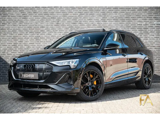 Audi e-tron 50 quattro S Line Black Edition 71 Kwh