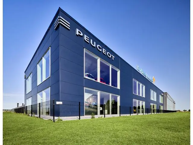 Peugeot e-408 GT 58 kWh | Nieuw Model, nu te bestellen! | Climate Control | Navigatie | Apple Carpla...