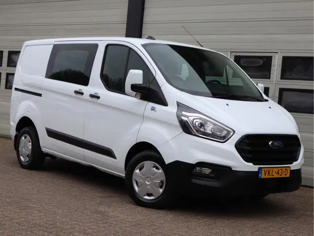 Ford Transit Custom 280 2.0 TDCI 130pk Euro 6 - DC 5 Pers. - Trekhaak - Airco - Navi