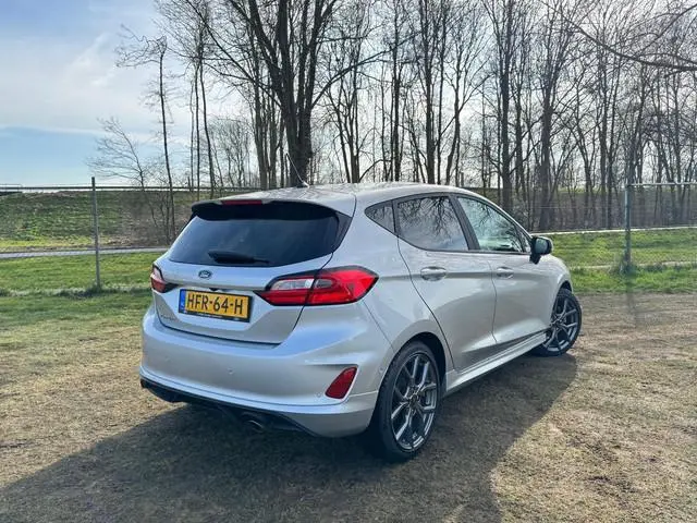 Ford Fiesta 1.0 EB 100PK ST-Line | ADAP. CRUISE | WINTERPACK | CAMERA | CARPLAY NAVI |