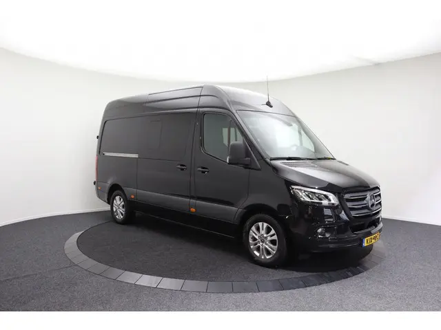 Mercedes-Benz Sprinter 319CDI V6 L2H2 | dubbel cab | 5-pers | trekhaak | geveerde stoel