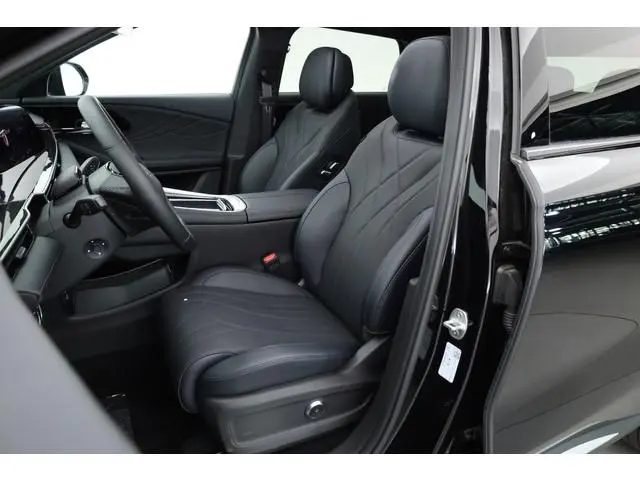 omoda 9 1.5T-GDi SHS-P Premium 5p 538pk! | Pano | HUD | 360cam | Stoelventi. | Massage | Sony Audio...