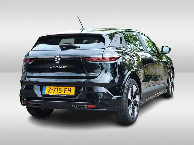 Renault Megane E-Tech EV40 Boost Charge Equilibre 3-Fase 1e-Eig. & Dealer-Onderh. BOVAG-Garantie. NL...