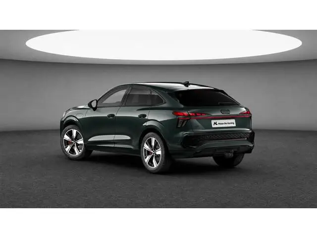 Audi Q3 Sportback 1.5 e-hybrid S edition 272 PK · Glazen panoramadak · Tech pro · Trekhaak elek. weg...