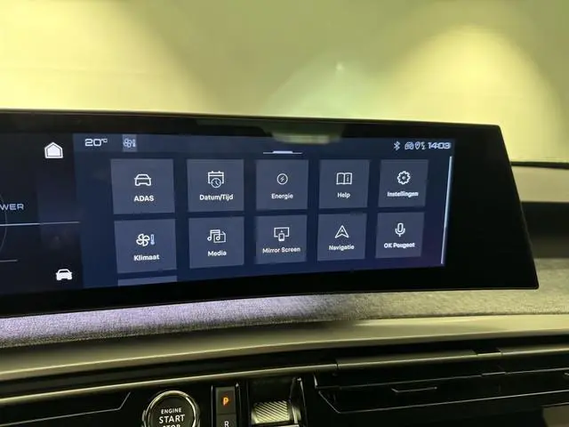 Peugeot e-3008