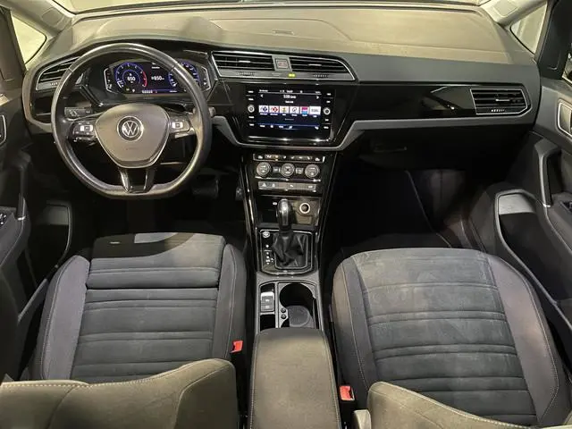 Volkswagen Touran 1.5 TSI Highline 7p 16"/Stoel + stuurverwarming + massage/Keyless/Elektrische klep...