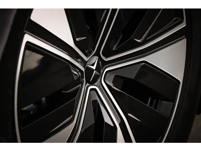 Polestar 4