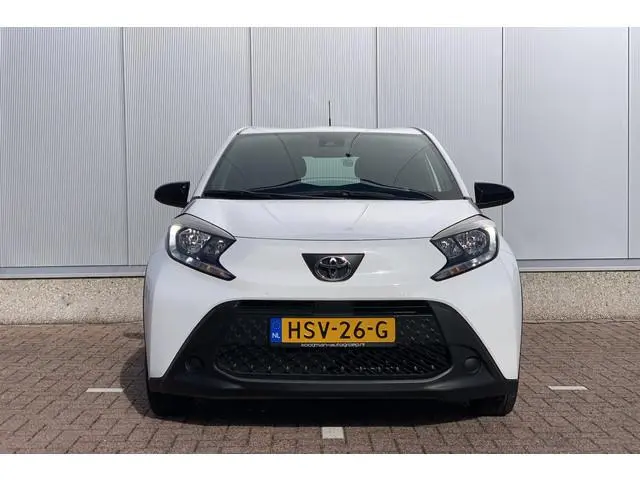 Toyota Aygo X 1.0 VVT-i MT Play / Camera / Apple Carplay & Android Auto / DAB /