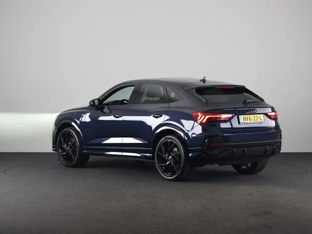 Audi Q3 Sportback 45 TFSI e S Edition 245 pk S-tronic | Navigatie | Panoramadak | Parkeersensoren |...