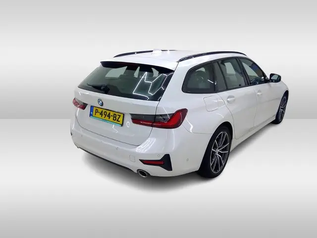 BMW 3-serie Touring 318i Business Edition M-Sport 2e eig. & Keurig-Onderh. BOVAG Garantie. NL-Auto