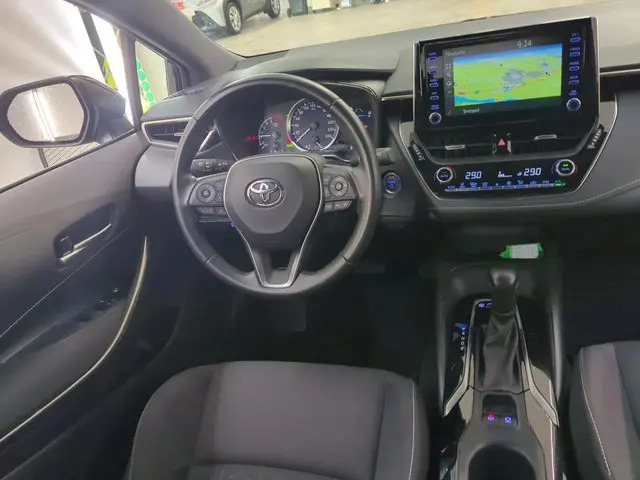 Toyota Corolla Touring Sports 1.8 Hybrid Active 1e Eigenaar | Volledig Onderh | BTW | NAP | Camera |...
