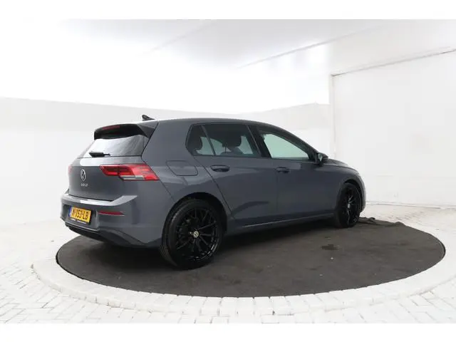 Volkswagen Golf 1.5 TSI Life Stoel/stuurverwarming, Adaptieve cruise, Apple Carplay!