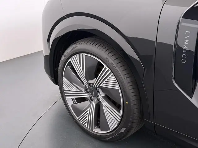 Lynk & Co 08