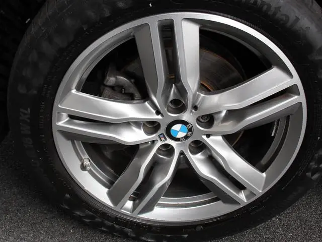BMW X1 sDrive18i Automaat M-Sport Navigatie Cruise Control Stoelverwarming Elektrische achterklep Cl...