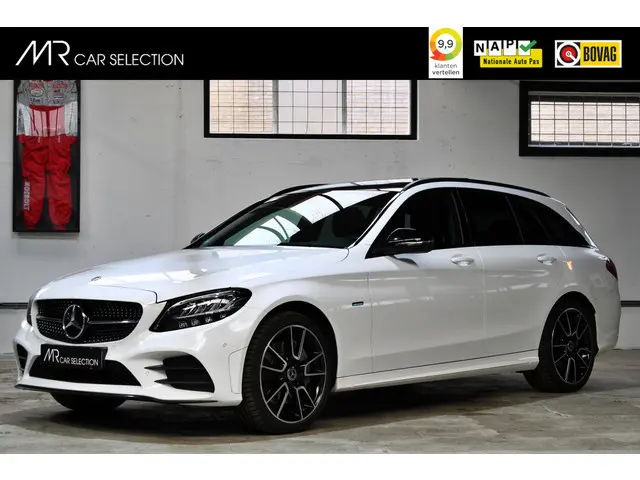 Mercedes-Benz C-klasse Estate 300 e | AMG | Night | Panoramadak | Apple Carplay | 19 inch | Dealeron...