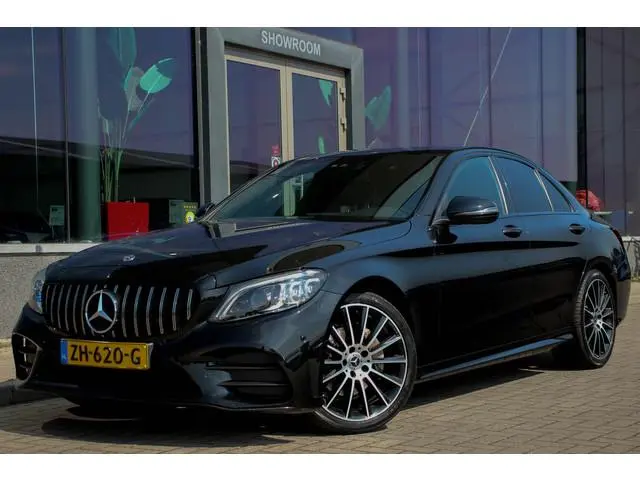 Mercedes-Benz C-klasse C-Klasse 180 | AMG Pakket | Burmester | Sfeerverlichting | 19 inch