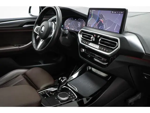 BMW X3 xDrive20i M-Sport Business Edition Plus | PANORAMADAK | STUURVERWARMING | TREKHAAK | 20"