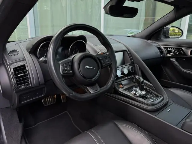 Jaguar F-Type