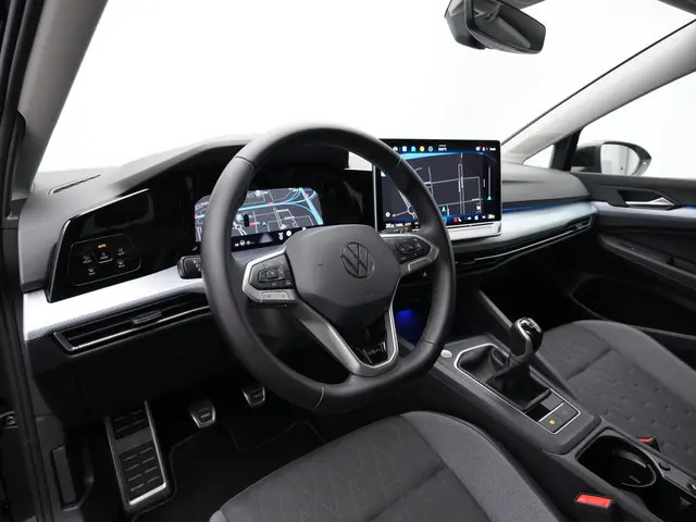 Volkswagen Golf Variant 1.5 eTSI 150 pk Life Goal Edition | Trekhaak | Stuur-/stoelverwarming | Acht...