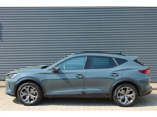 CUPRA Formentor 1.5 TSI e-Hybrid Business Plug-In CarPlay Adaptive-Cruise Full-Led