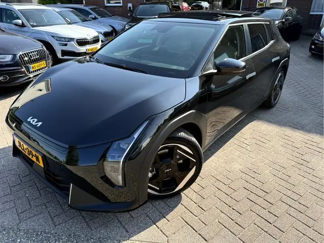 Kia EV4