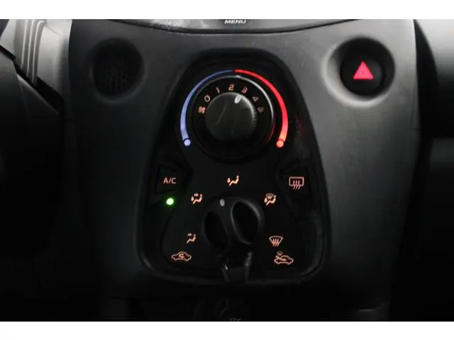 Toyota Aygo 1.0 VVT-i x-fun