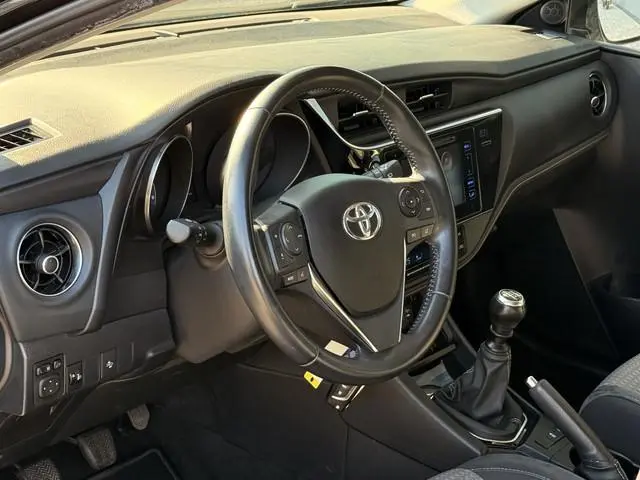Toyota Auris 1.2 T | Cruise | Stoelverwarming | Lane Assist | Bluetooth | Navigatie | Achteruitrijca...