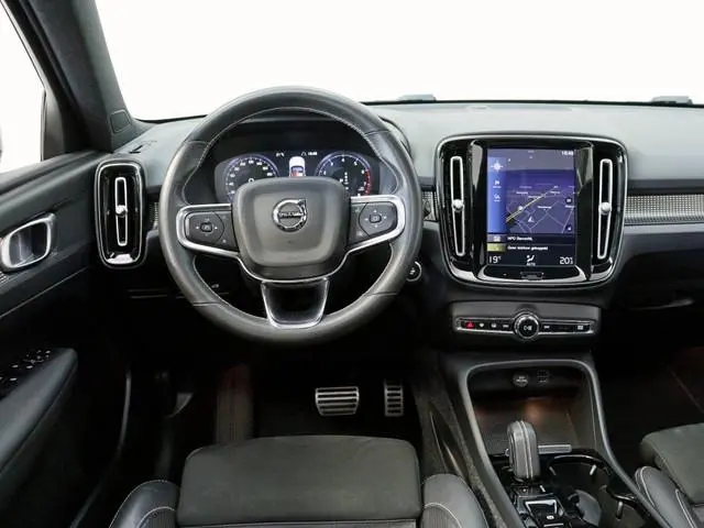 Volvo XC40 1.5 T3 Inscription | Navi | Elek. trekhaak | Panoramadak