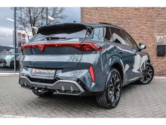 Cupra Terramar 1.5 e-Hybrid | SOH 100% | Trekhaak | Panoramadak | Headup displa