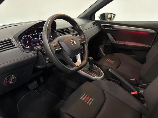 SEAT Arona 1.0 TSI 110pk DSG FR Navigatie Apple Carplay/Android Auto Camera Parkeersensoren Adaptive...