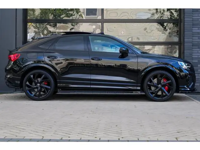 Audi RSQ3