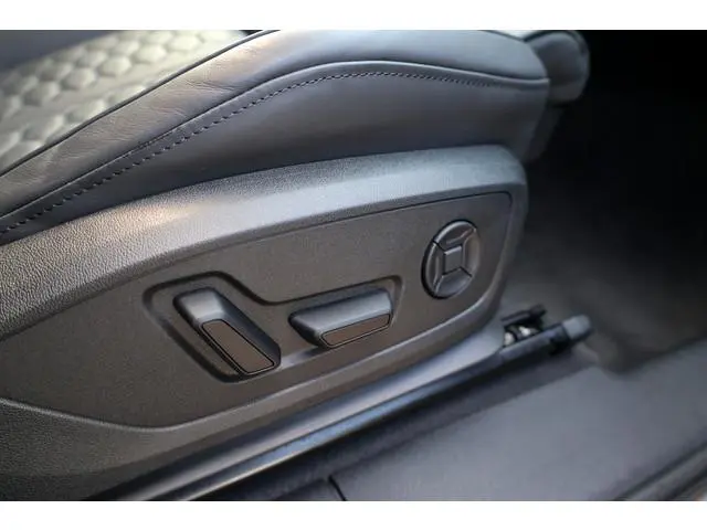 Audi RSQ3
