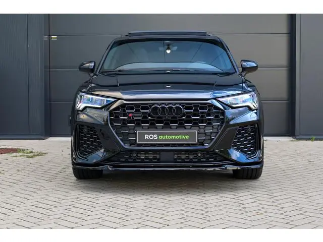 Audi RSQ3