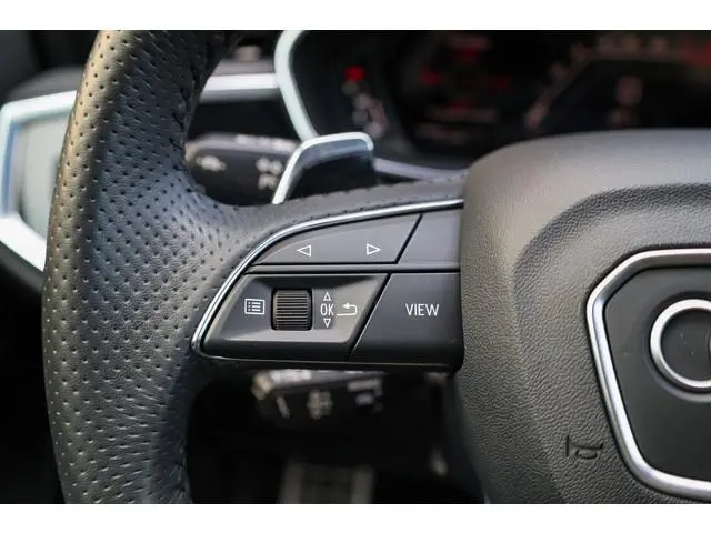 Audi RSQ3