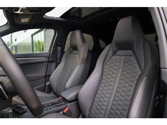 Audi RSQ3