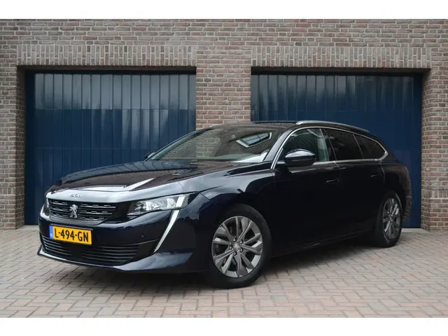 Peugeot 508 SW 1.2 130pk Automaat Allure | Keyless | Camera | Adaptive Cruise | Stoelverwarming | Ca...