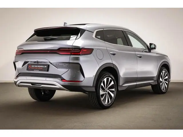 BYD SEAL U